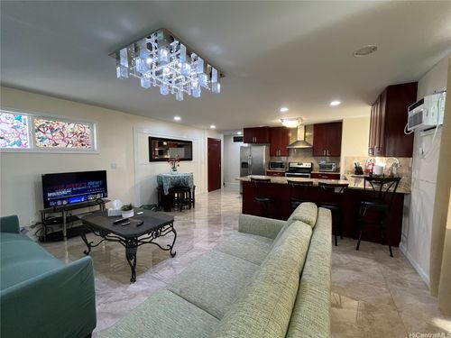 3223 A Monsarrat Ave, Honolulu, HI, 96815 | Card Image