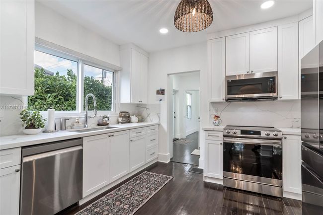 2341 Sw 16 Th Ter, House other with 4 bedrooms, 5 bathrooms and null parking in Miami FL | Image 13