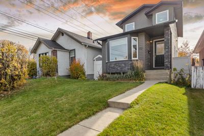 113 30 Ave Nw, House detached with 3 bedrooms, 3 bathrooms and 2 parking in Calgary AB | Image 1