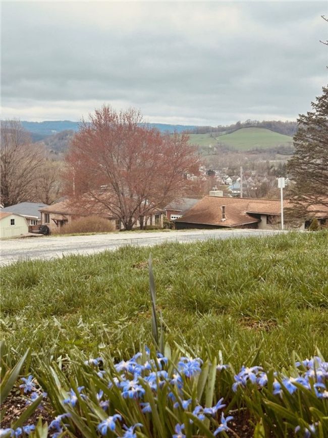 603 Gregg Ave, House other with 2 bedrooms, 1 bathrooms and 1 parking in Ligonier PA | Image 4