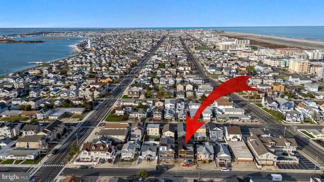 211 E East Monterey Avenue, Home with 5 bedrooms, 5 bathrooms and null parking in WILDWOOD CREST NJ | Image 5