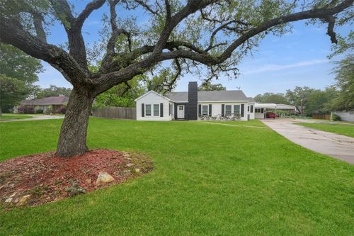 603 S Mccarty Ave, Eagle Lake, TX, 77434-3113 | Card Image