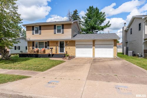 900 14th Pl, Camanche, IA, 52730-1206 | Card Image