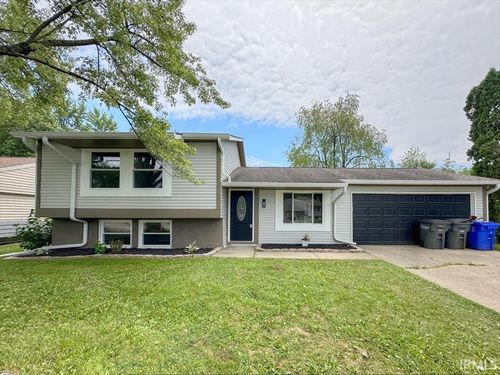 1813 Teasdale Ln, Kokomo, IN, 46902-4570 | Card Image