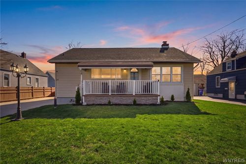 28 Covington Drive, West Seneca, NY, 14220 | Card Image