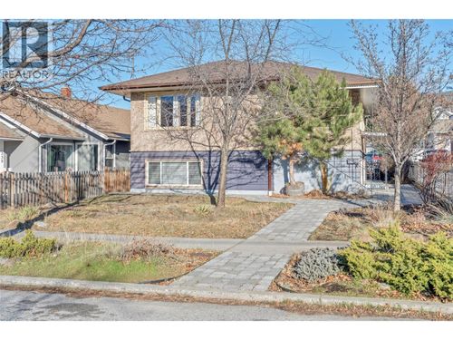 566 Van Horne Street, Penticton, BC, V2A4K8 | Card Image