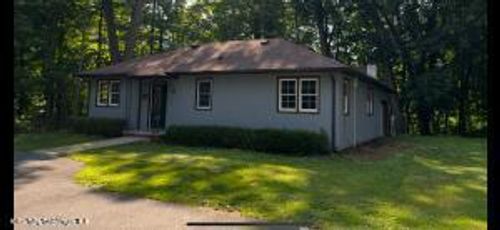 42 Burlison Ave, Ellenville, NY, 12428-2626 | Card Image