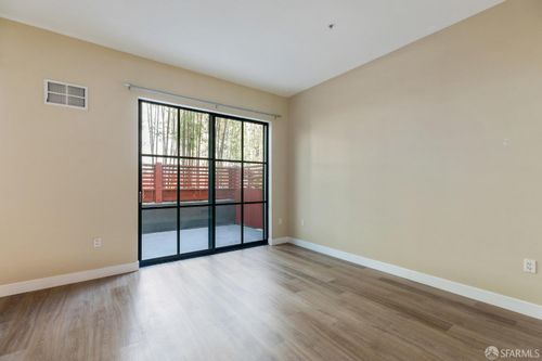 apt-105-88 Townsend St, San Francisco, CA, 94107-6018 | Card Image