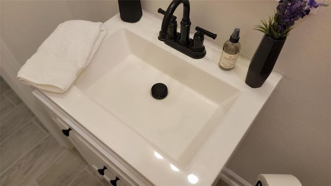 6211 Fairchild St, House other with 3 bedrooms, 3 bathrooms and 2 parking in Houston TX | Image 40