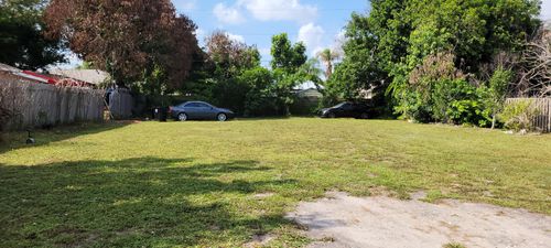 702 Sw Colleen Ave, Port St Lucie, FL, 34983-1879 | Card Image
