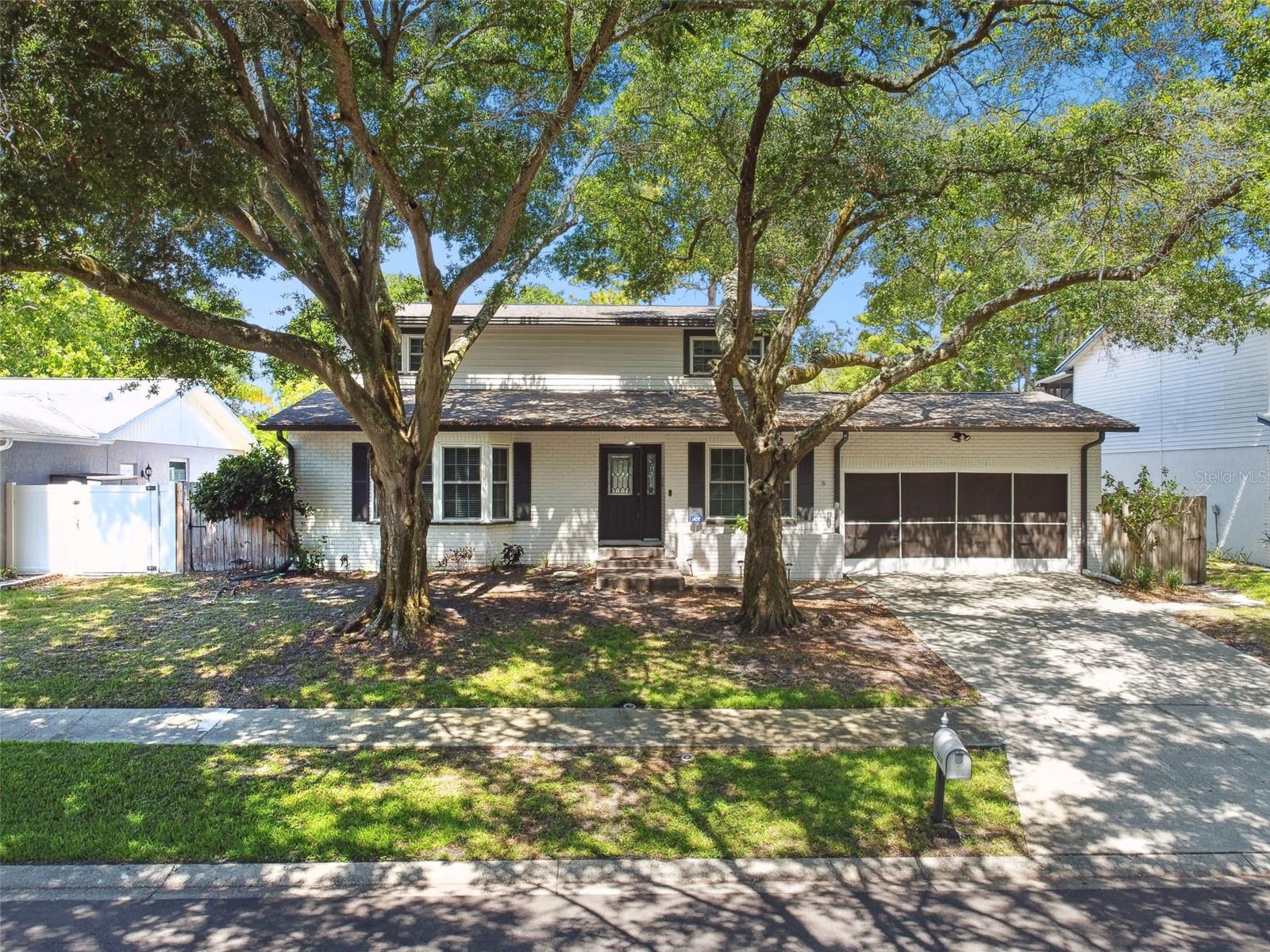 Briarwood Ln, Safety Harbor, FL 34695