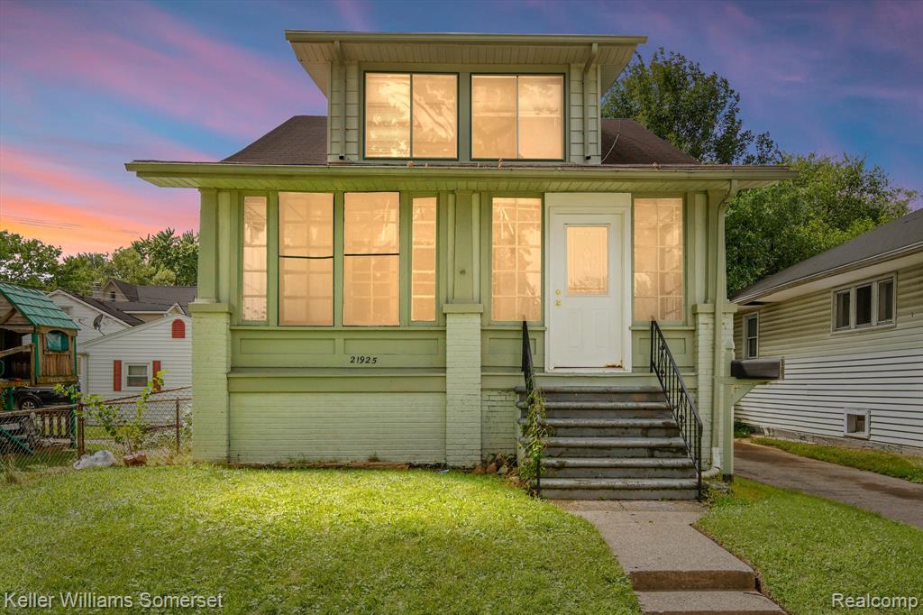 Linwood Ave, Eastpointe, MI 48021