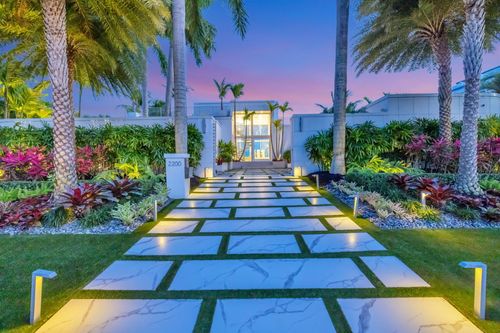 2200 Inlet Dr, Fort Lauderdale, FL, 33316-3618 | Card Image