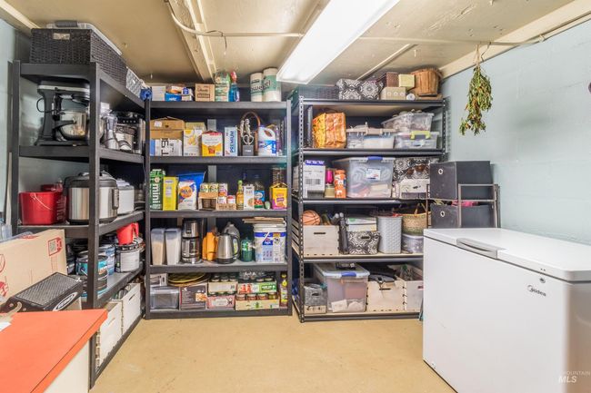 305 3 Rd St, House other with 2 bedrooms, 2 bathrooms and null parking in Juliaetta ID | Image 28