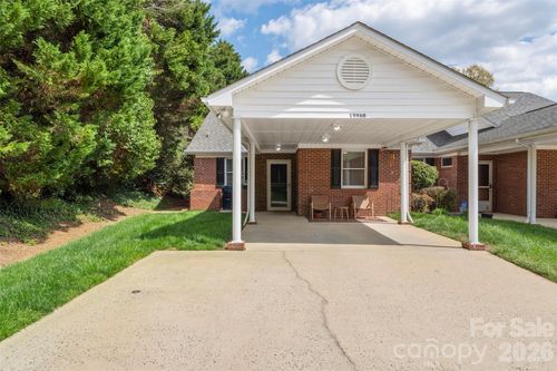 19960 Oak Leaf Cir, Cornelius, NC, 28031-9632 | Card Image