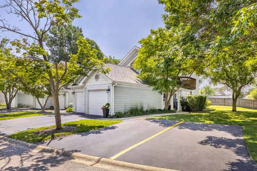 367 W Hamilton Ln, Palatine, IL, 60067-2494 | Card Image