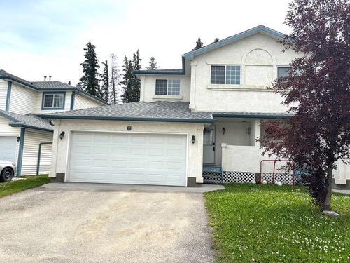 7-465 Makenny Street, Hinton, AB, T7V1H3 | Card Image