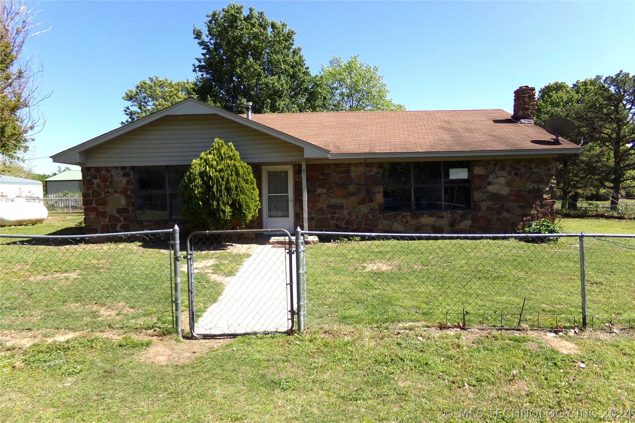 Bk 410 Rd, Stigler, OK 74462