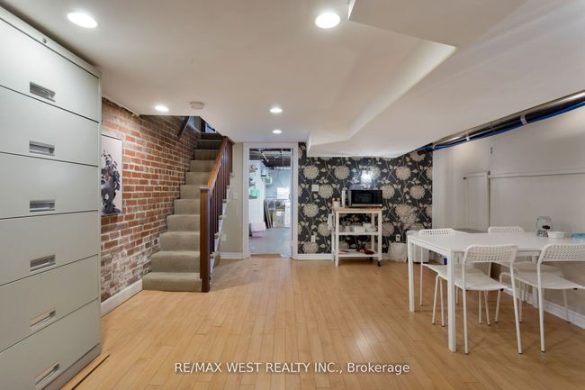 96 Roncesvalles Ave, Home with 3 bedrooms, 3 bathrooms and null parking in Toronto ON | Image 23