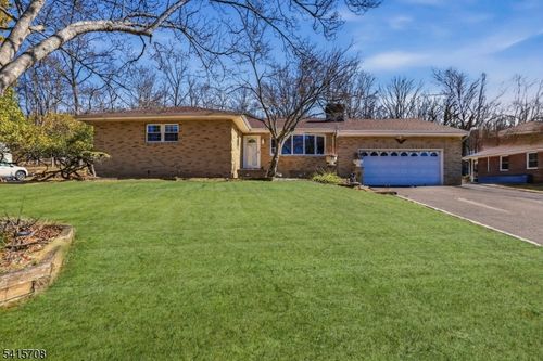 55 Stella Dr, Bridgewater, NJ, 08807-1838 | Card Image