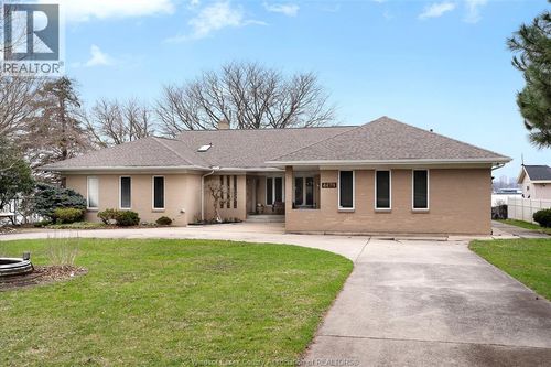 4470 Riverside Drive, Windsor, ON, N8Y1B8 | Card Image