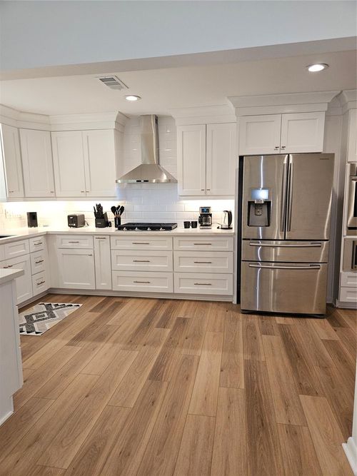 10803 Chimney Rock Rd, Houston, TX, 77096-6212 | Card Image