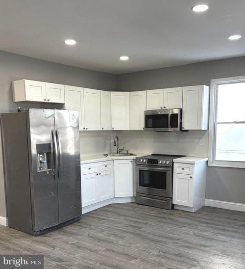 11890 Bustleton Ave, PHILADELPHIA, PA, 19116-2538 | Card Image