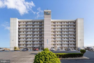 203 - 3001 Atlantic Avenue, Condo with 1 bedrooms, 1 bathrooms and null parking in OCEAN CITY MD | Image 2