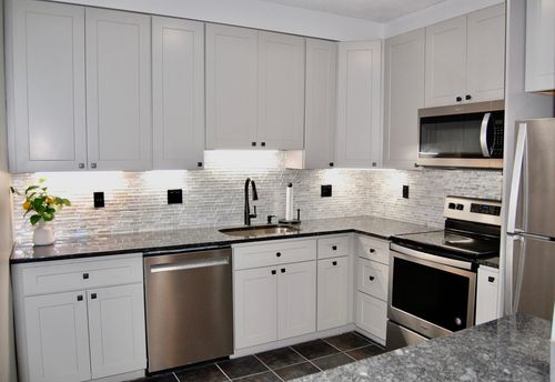 113-200 Cove Way, Quincy, MA, 02169-5859 | Card Image