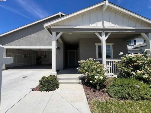 935 Grimsby Ln, Patterson, CA, 95363-2498 | Card Image