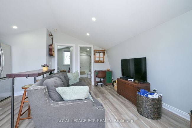 2545 County Rd 50, House other with 3 bedrooms, 3 bathrooms and 4 parking in Loretto ON | Image 21