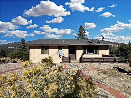 2200 Saint Anton Dr, PINE MOUNTAIN CLUB, CA, 93222-4242 | Card Image