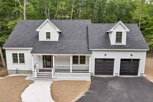 45 Winnipesaukee Dr, Wolfeboro, NH, 03894-4354 | Card Image