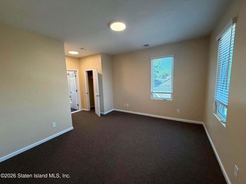 237 South Avenue, Staten Island, NY, 10303 | Card Image