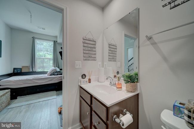 18316 Reaper Hill Ct, Townhouse with 3 bedrooms, 3 bathrooms and null parking in TRIANGLE VA | Image 15
