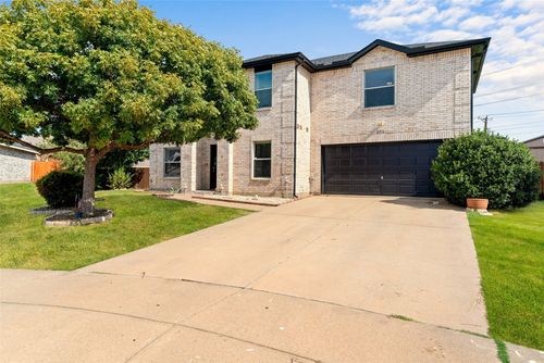 2216 Annalea Ct, Grand Prairie, TX, 75052-8805 | Card Image