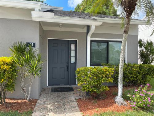401 Shoreview Dr, Greenacres, FL, 33463-2662 | Card Image