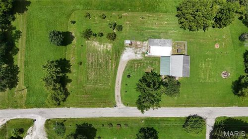 407 S Mulberry St, Highland, IL, 62249-3283 | Card Image