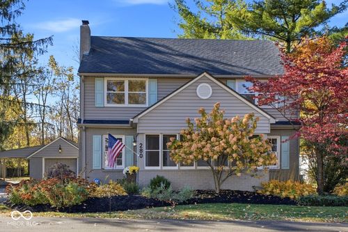 280 S 9th St, Zionsville, IN, 46077-1723 | Card Image