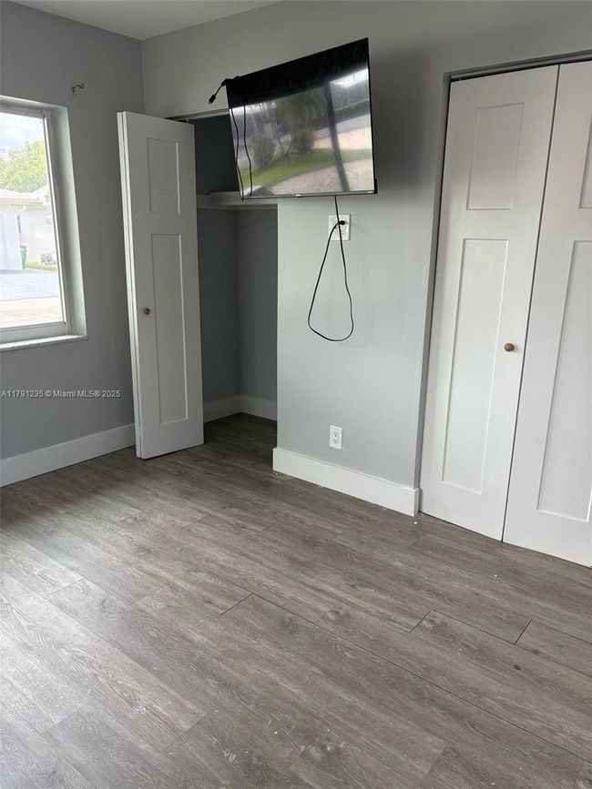 6807 Nw 75 Th St, House other with 2 bedrooms, 1 bathrooms and null parking in Tamarac FL | Image 18