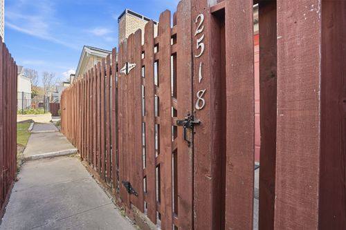 2518 Shady Ridge Dr, Bedford, TX, 76021-4505 | Card Image