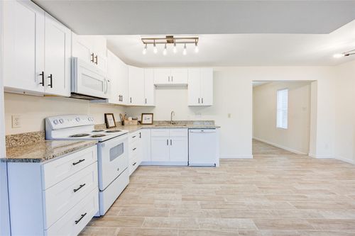 630 Martin L King St N, Liberty, TX, 77575-6743 | Card Image