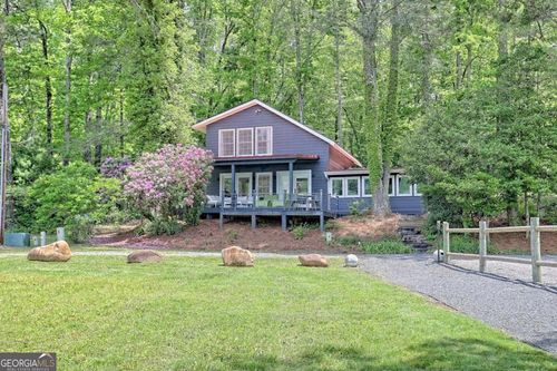 89 Arkansas Ln, Tiger, GA, 30576-1745 | Card Image