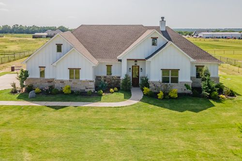 2011 Feather Ln, Weatherford, TX, 76088-8540 | Card Image