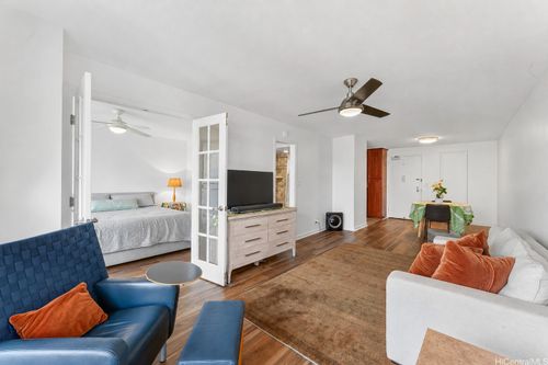 1104-1610 Kanunu St, Honolulu, HI, 96814-2700 | Card Image