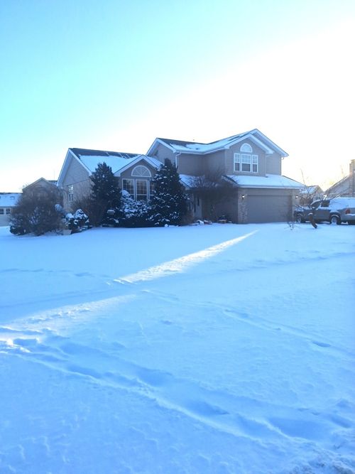 8021 W Old Mill Rd, Frankfort, IL, 60423-8672 | Card Image