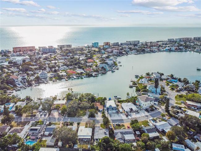 14067 W Parsley Drive, House other with 2 bedrooms, 2 bathrooms and null parking in MADEIRA BEACH FL | Image 42