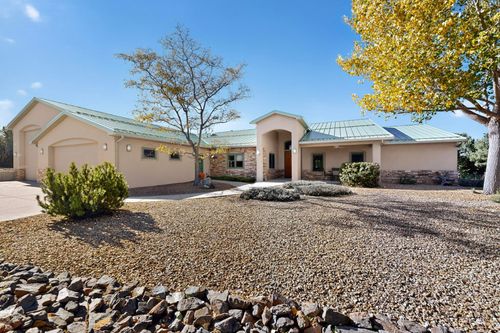 33 Western Trail Dr, Tijeras, NM, 87059-7968 | Card Image