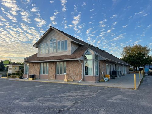 1040 Gardiners Rd, Kingston, ON, K7P1R7 | Card Image