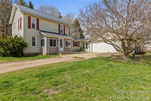 717 122nd Ave, Shelbyville, MI, 49344-9728 | Card Image